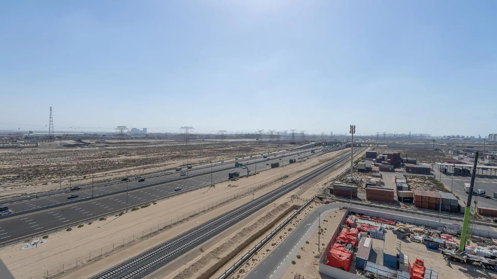 Modern And Peaceful 2 Bedroom In Amber By Azizi Dubai Apartment