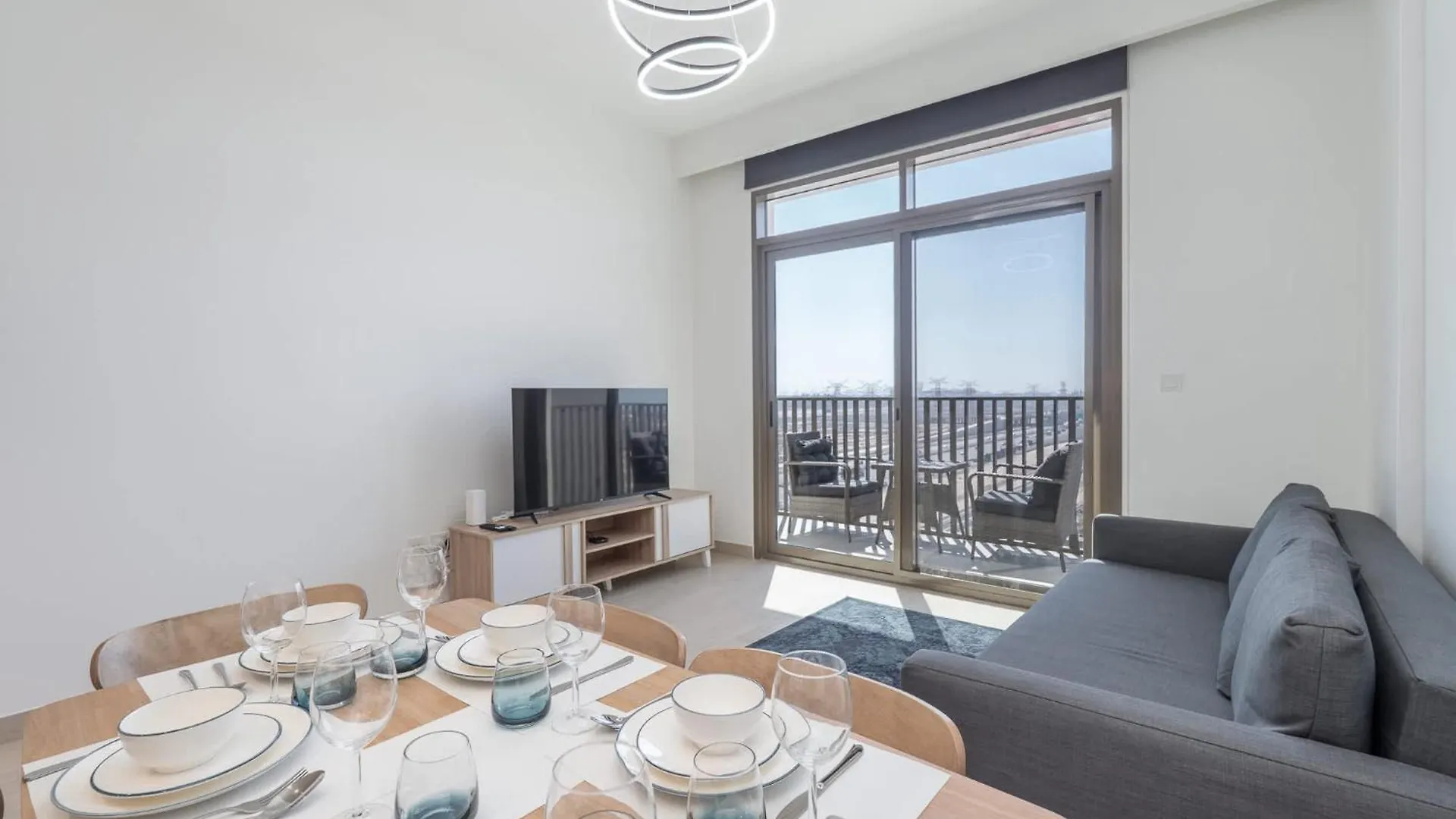 Apartment Modern And Peaceful 2 Bedroom In Amber By Azizi Dubai